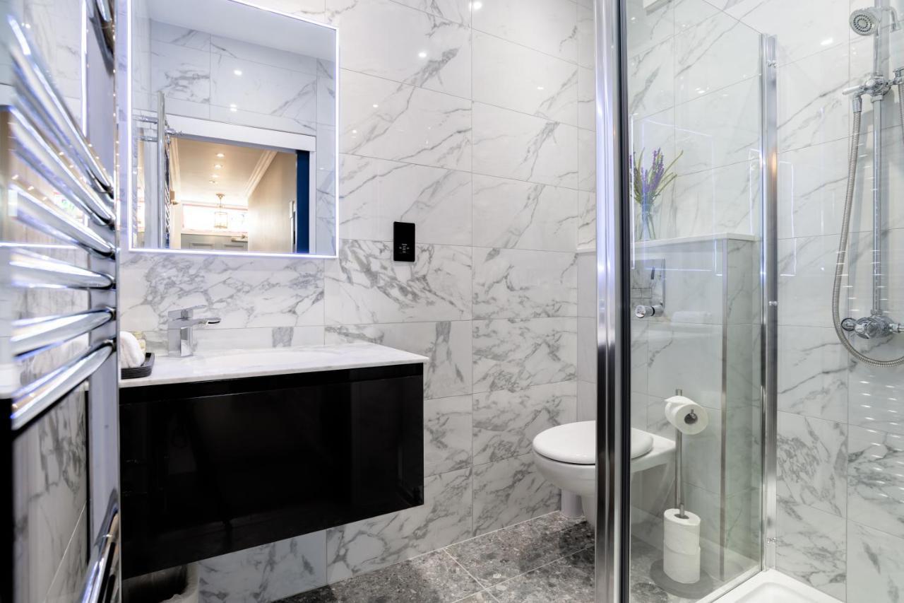 Pamper Yourself In Our Double Sized Copper Tub -2 Bedroom Villa Inverness Dış mekan fotoğraf